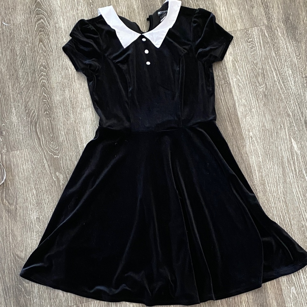 Hot Topic Black & White Collar Velvet Dress Wednesday Addams Goth Small